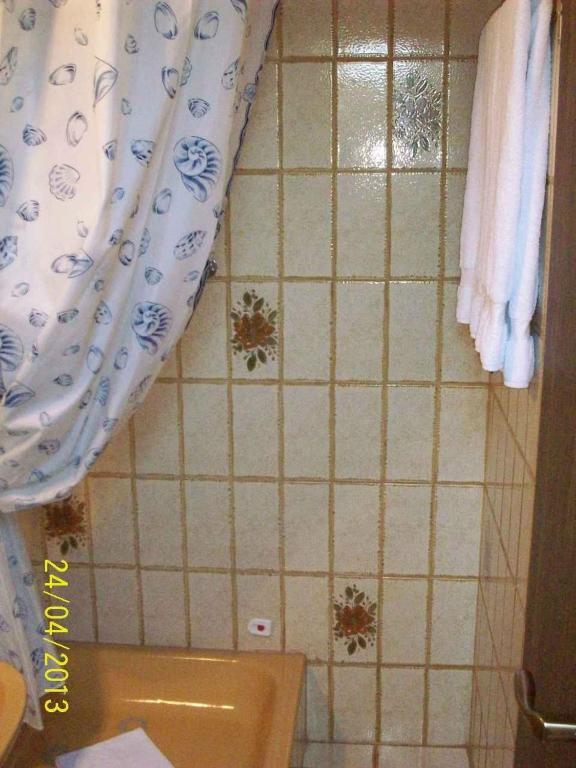 ツヴィーゼル Zum Fliegenden Hollanderゲストハウス 部屋 写真