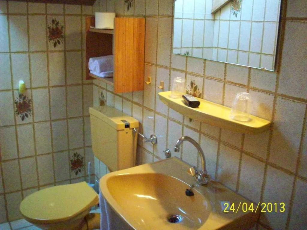ツヴィーゼル Zum Fliegenden Hollanderゲストハウス 部屋 写真